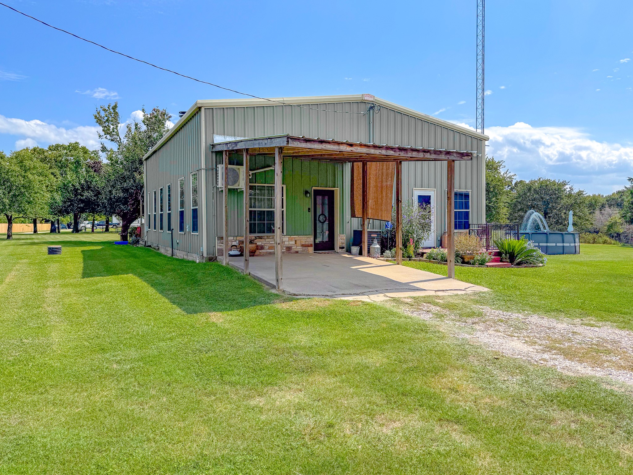 5827 SE County Road 1095 Corsicana TX 75109