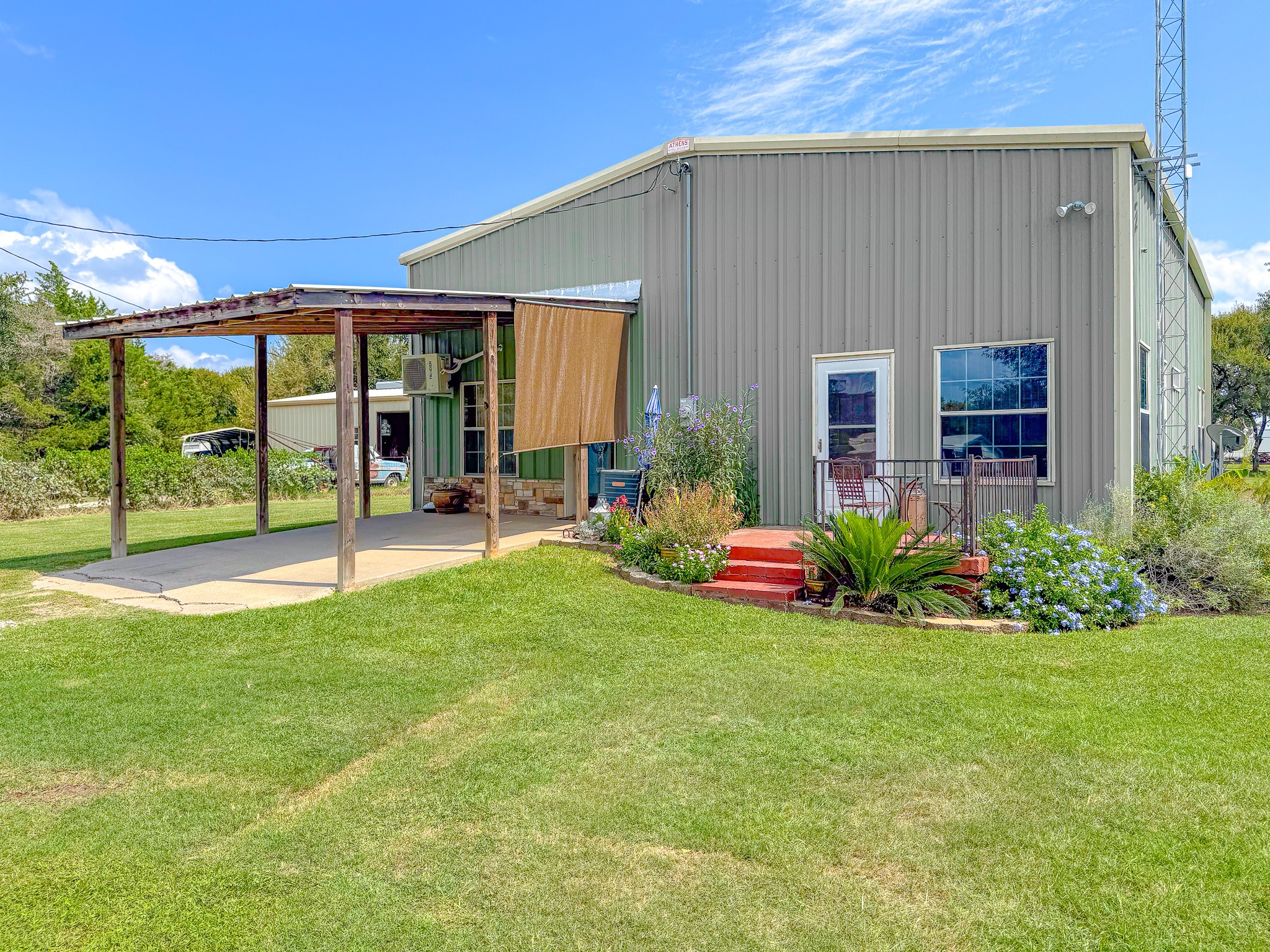 5827 SE County Road 1095 Corsicana TX 75109