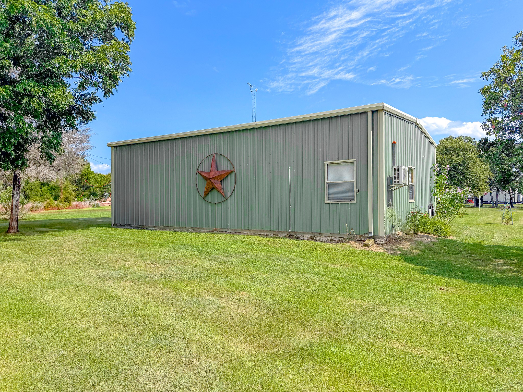 5827 SE County Road 1095 Corsicana TX 75109