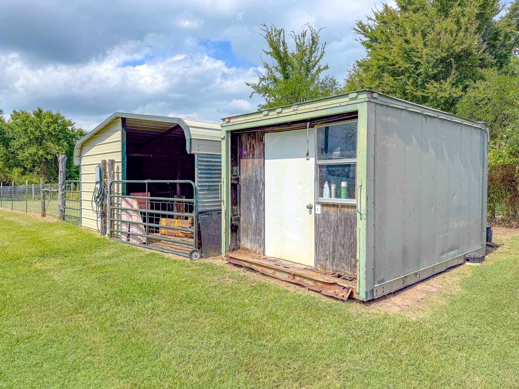 5827 SE County Road 1095 Corsicana TX 75109