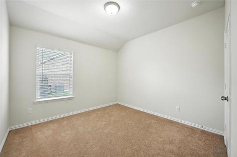 5 Pheasant Run Sanger TX 76266