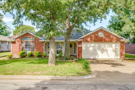 518 Lone Star Street Joshua TX 76058