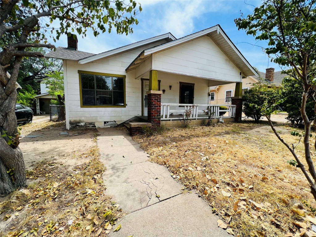 1956 Prairie Avenue Fort Worth TX 76164