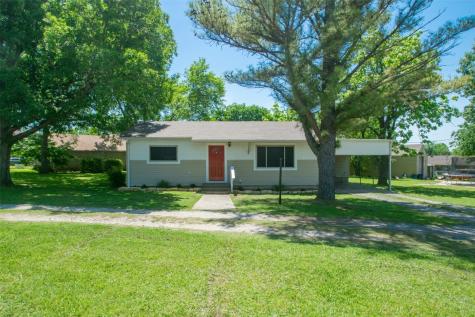 341 W Britton Street Krum TX 76249