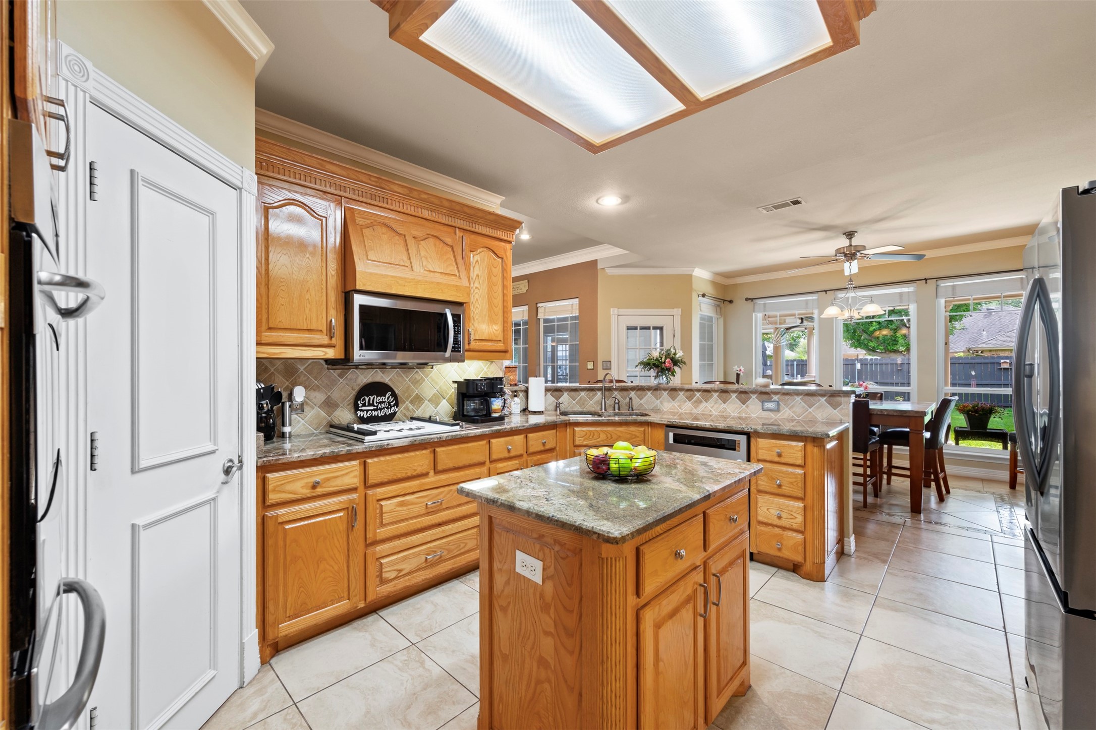 2505 Inverrary Drive Ennis TX 75119