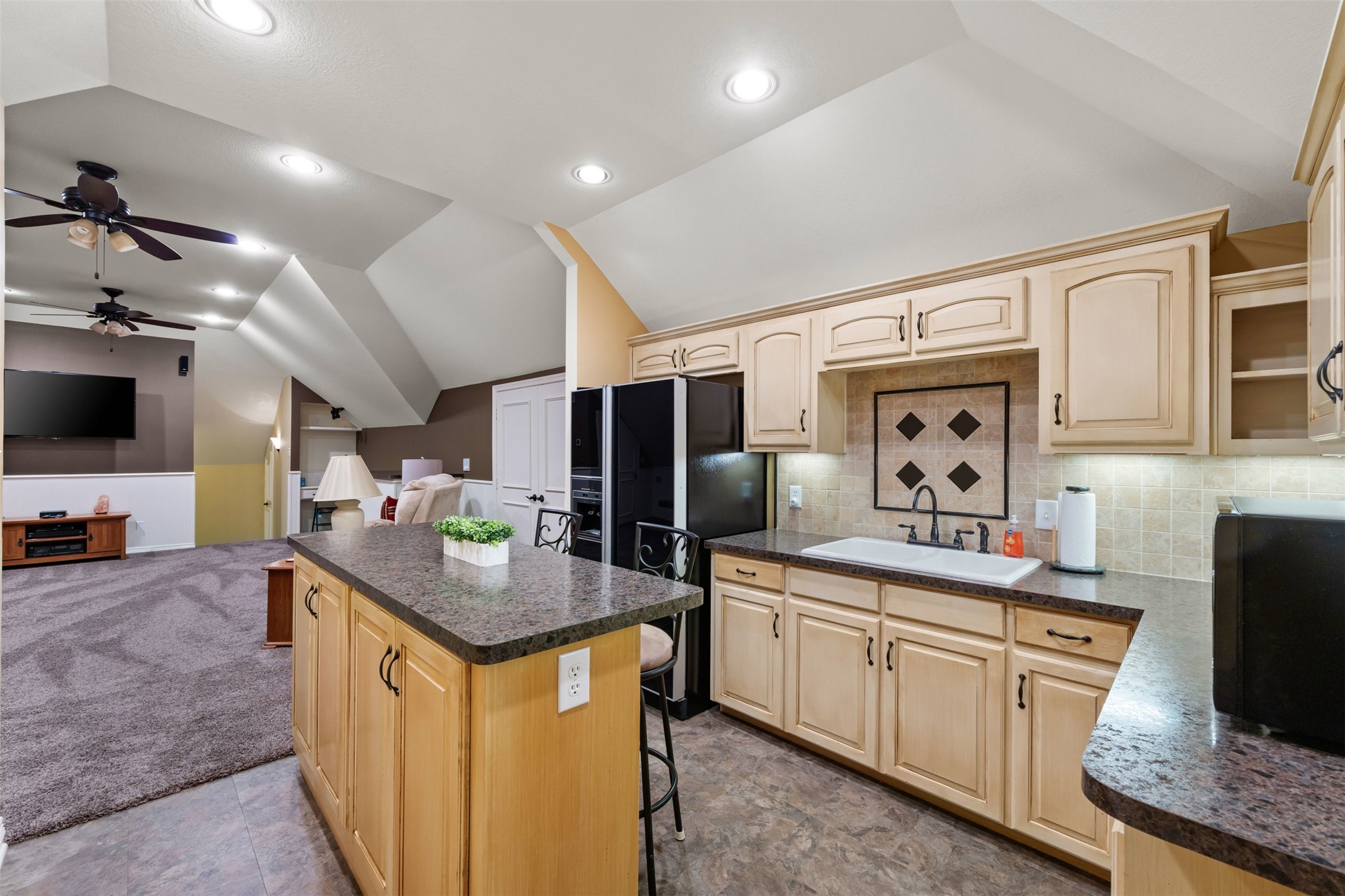 2505 Inverrary Drive Ennis TX 75119