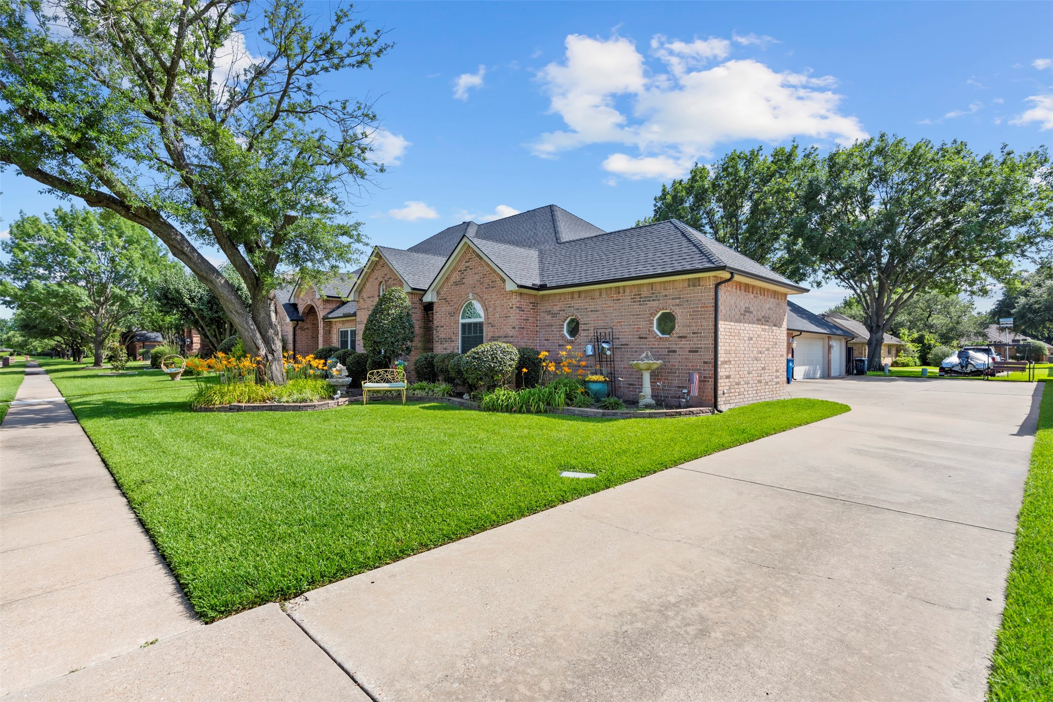 2505 Inverrary Drive Ennis TX 75119