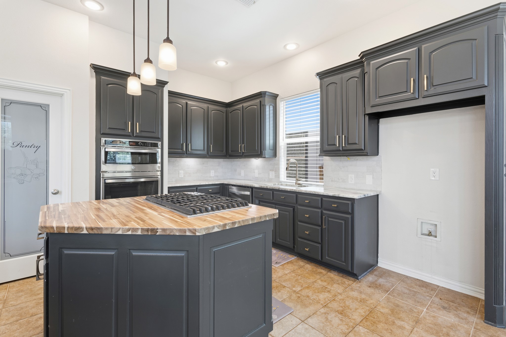 2223 Grizzly Run Lane Euless TX 76039