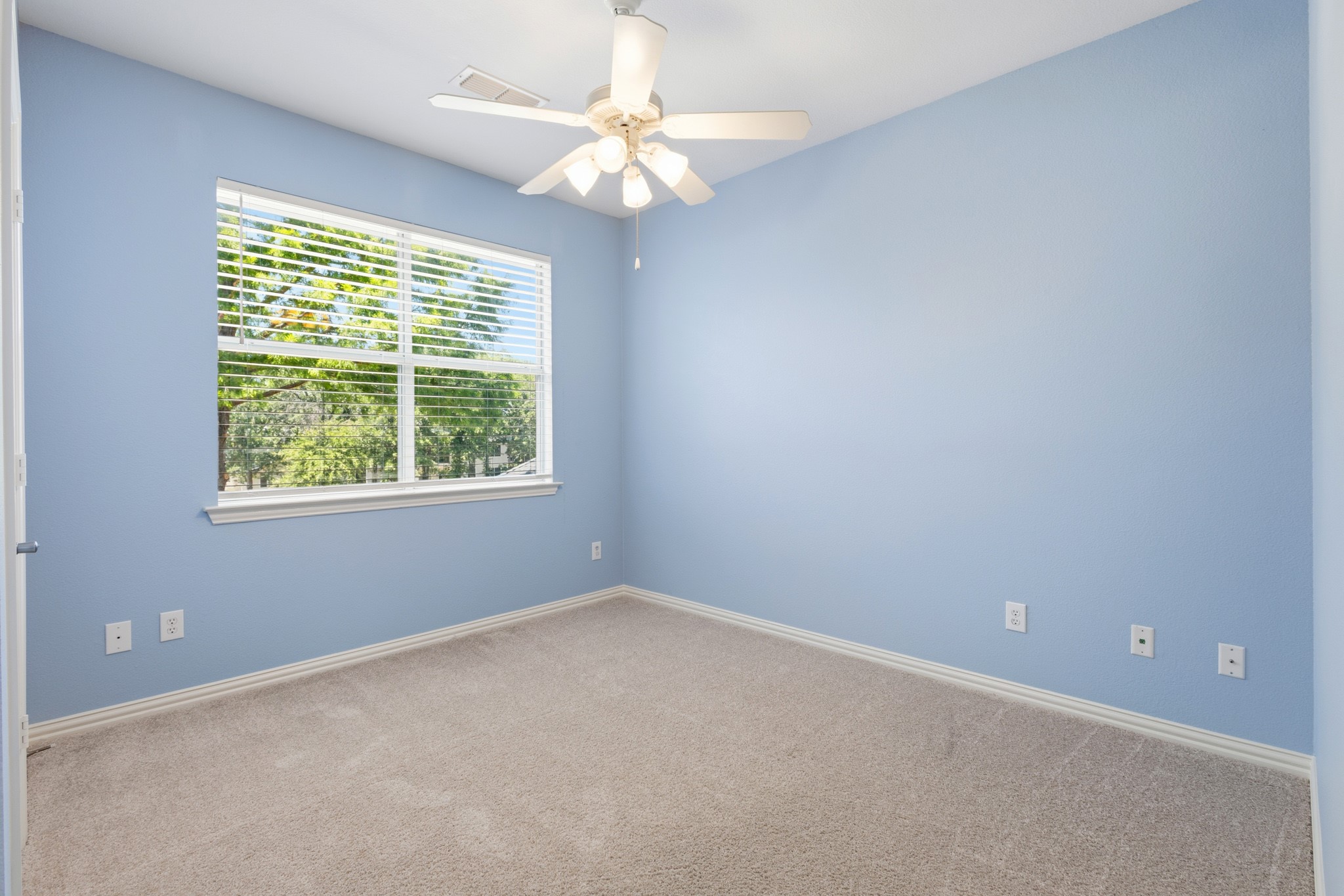2223 Grizzly Run Lane Euless TX 76039