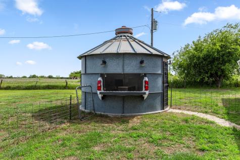 13315 Us Highway 281 Scotland TX 76379