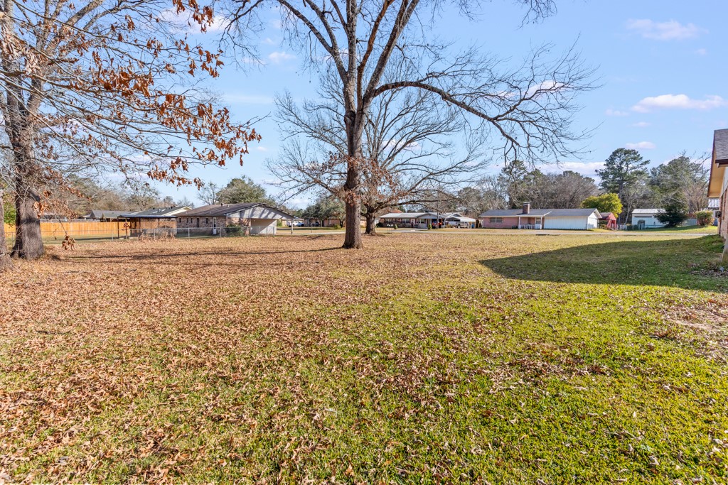 2400 Holly Street Jacksonville TX 75766