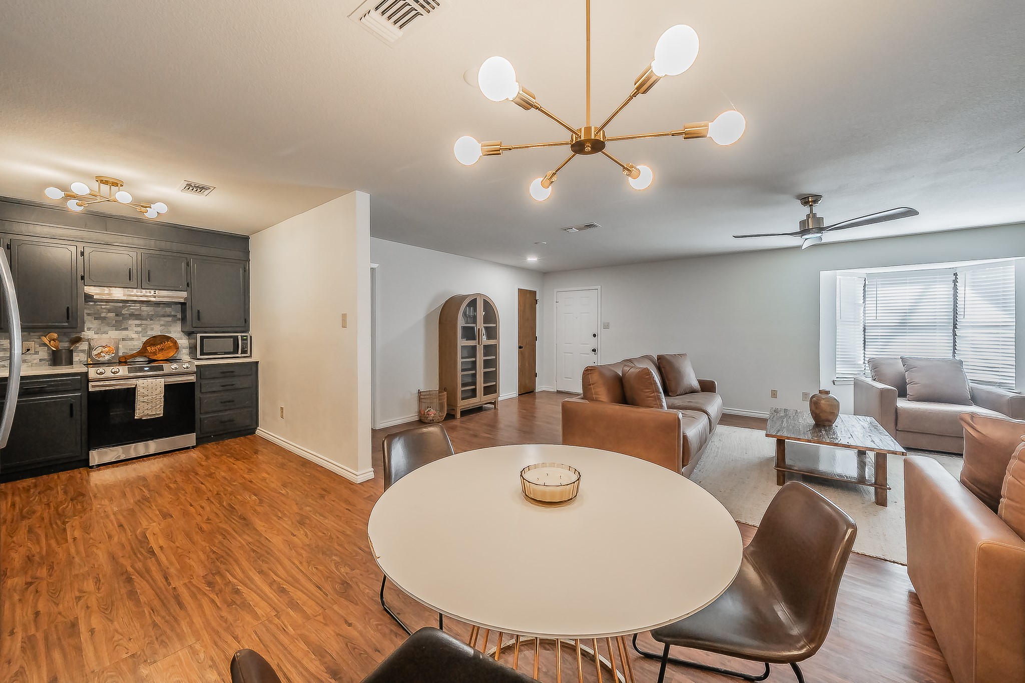 302 W Hale Avenue Decatur TX 76234