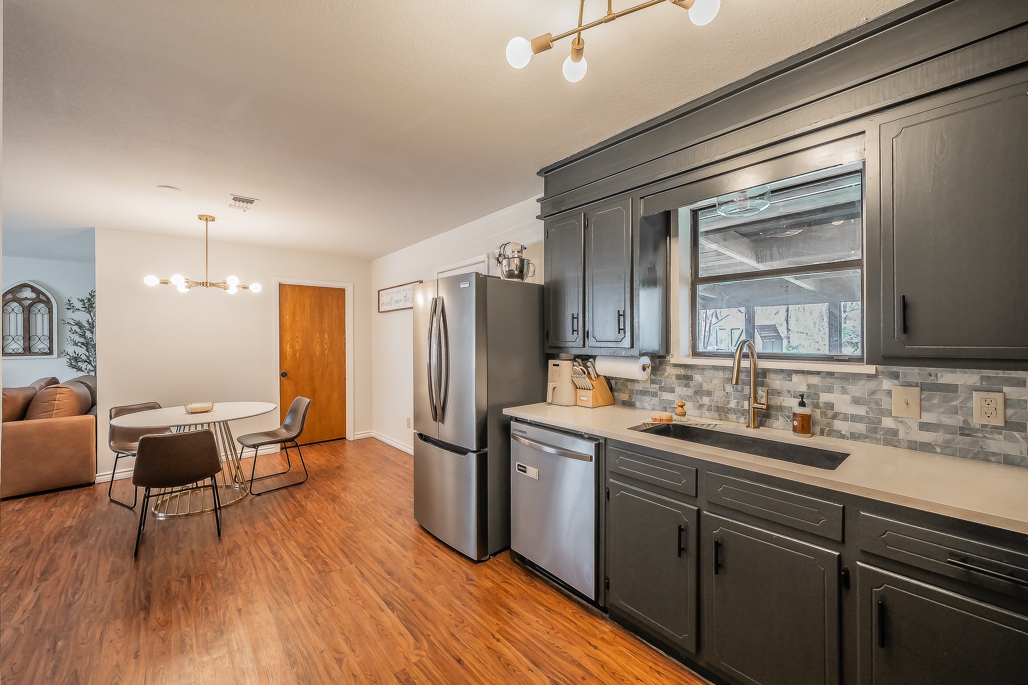 302 W Hale Avenue Decatur TX 76234