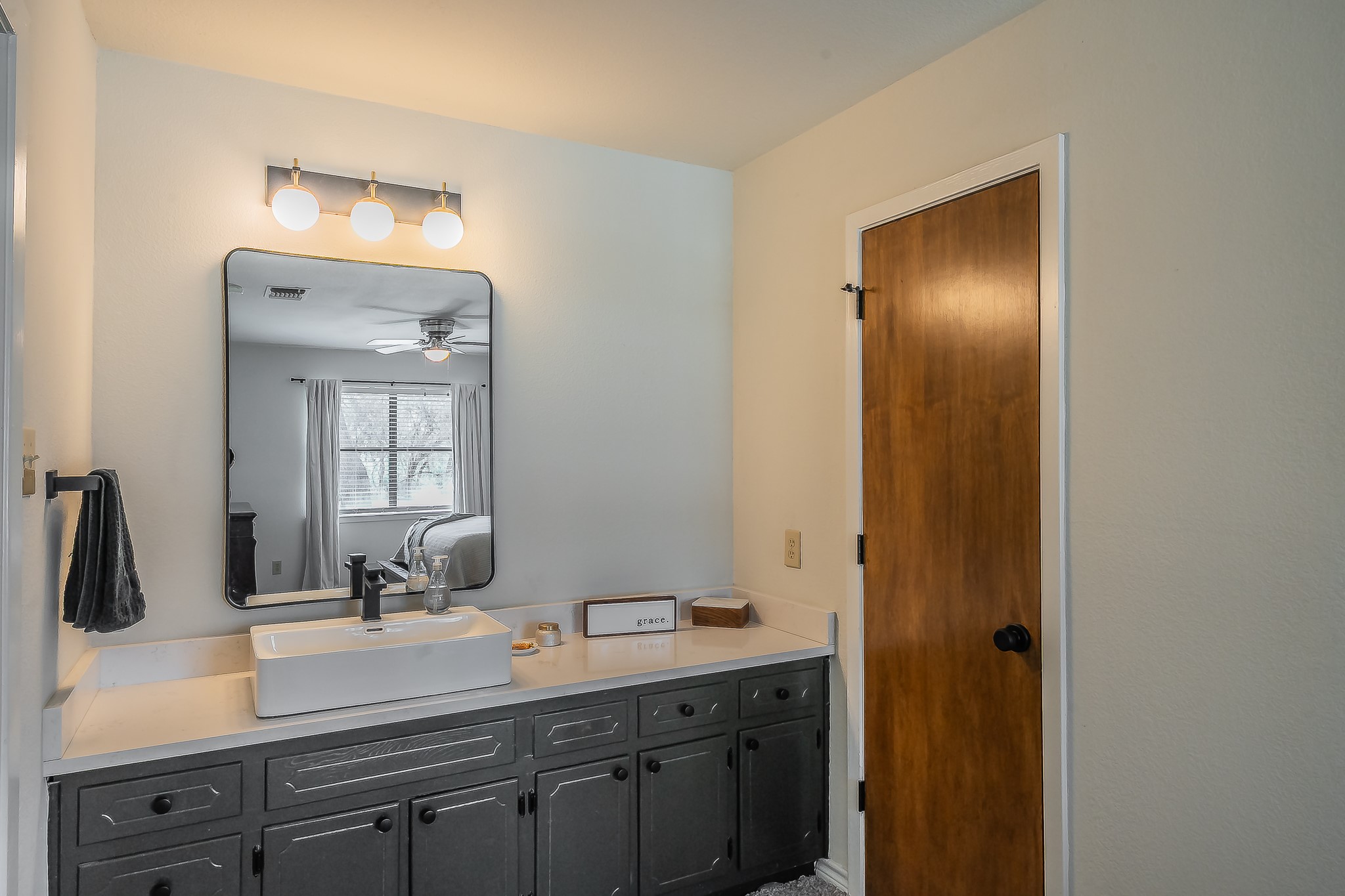 302 W Hale Avenue Decatur TX 76234