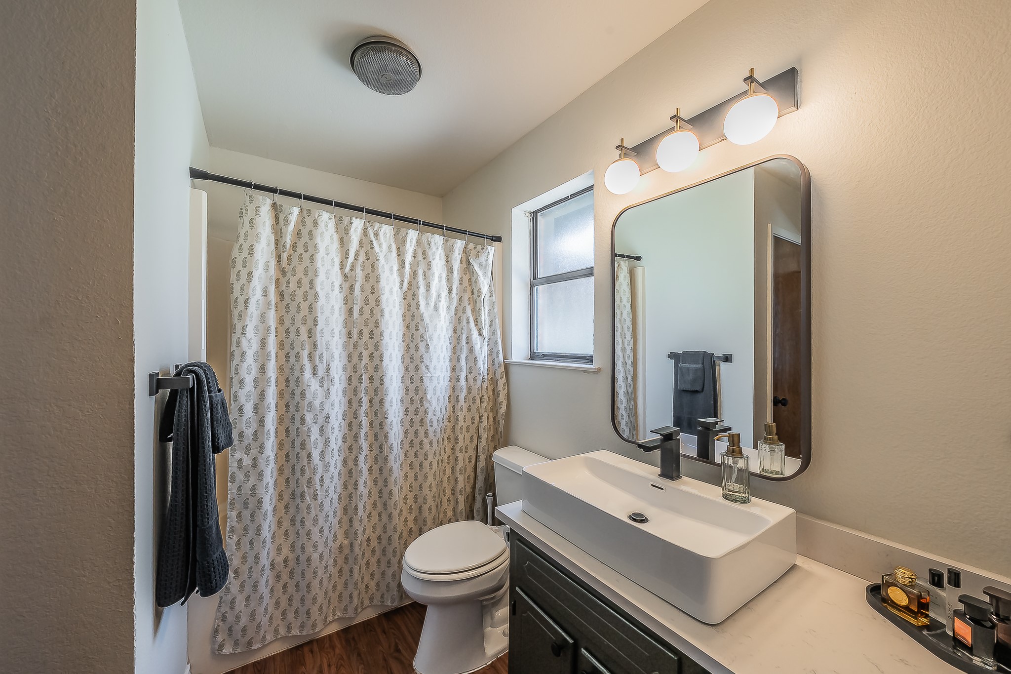 302 W Hale Avenue Decatur TX 76234