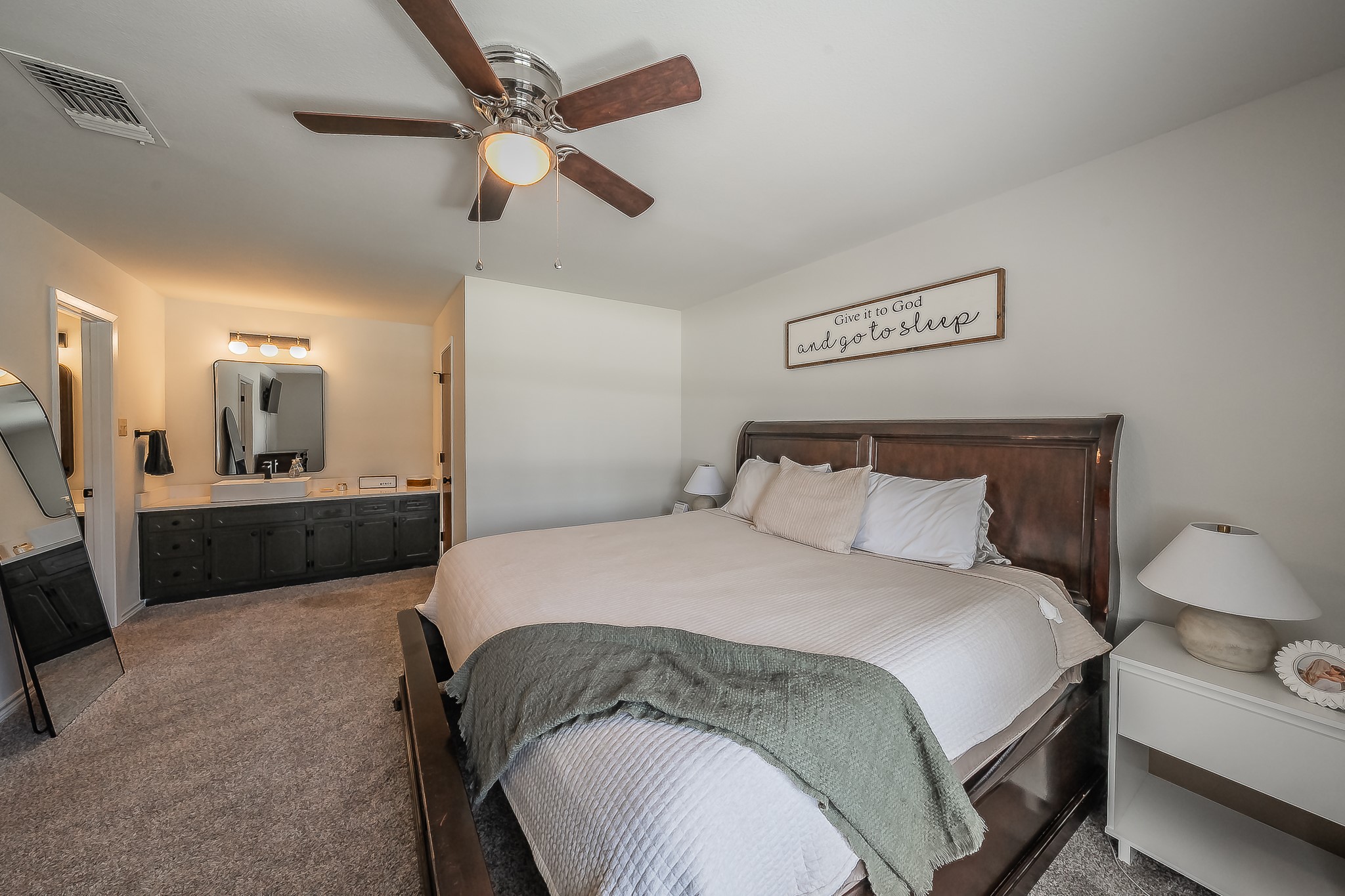 302 W Hale Avenue Decatur TX 76234