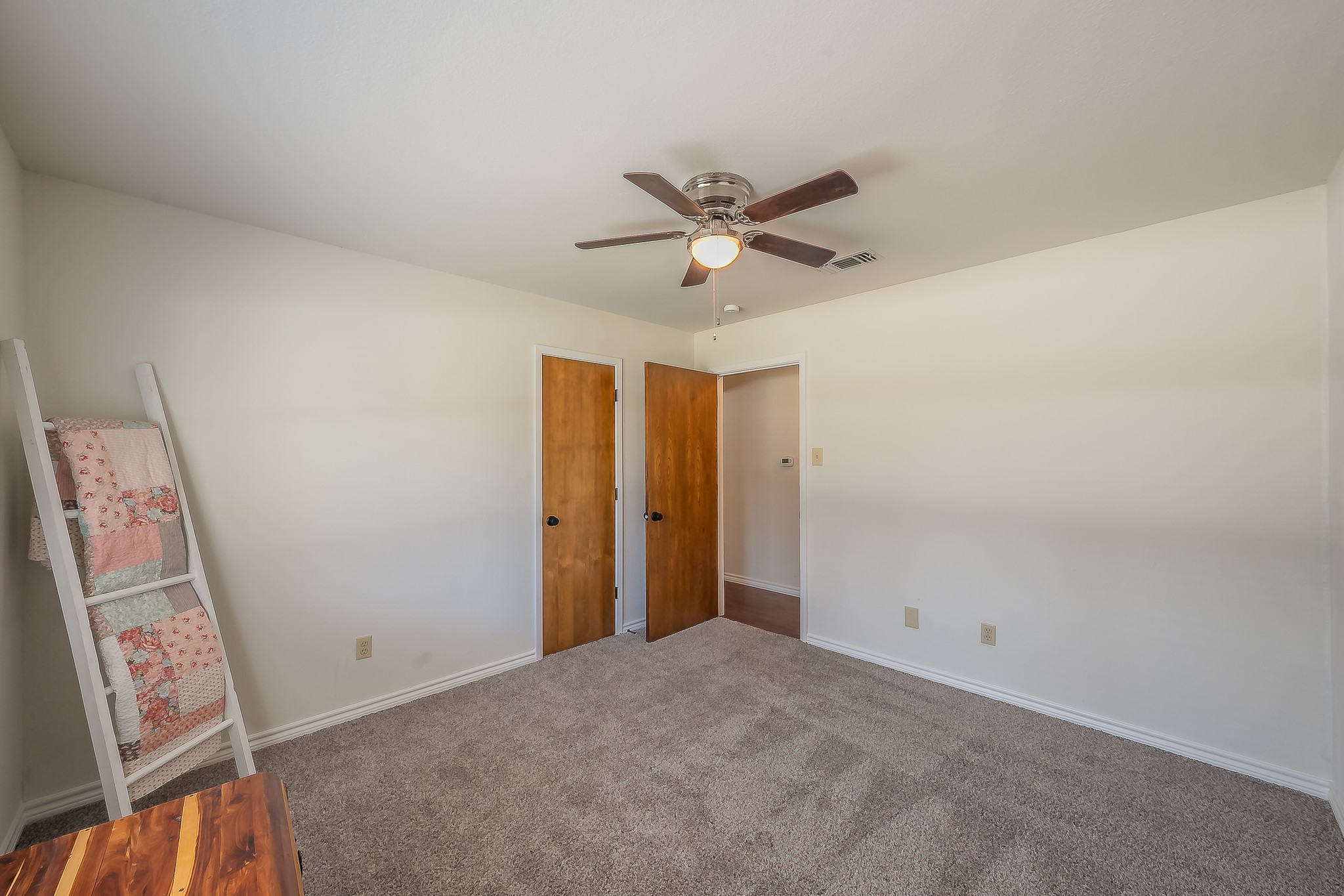 302 W Hale Avenue Decatur TX 76234