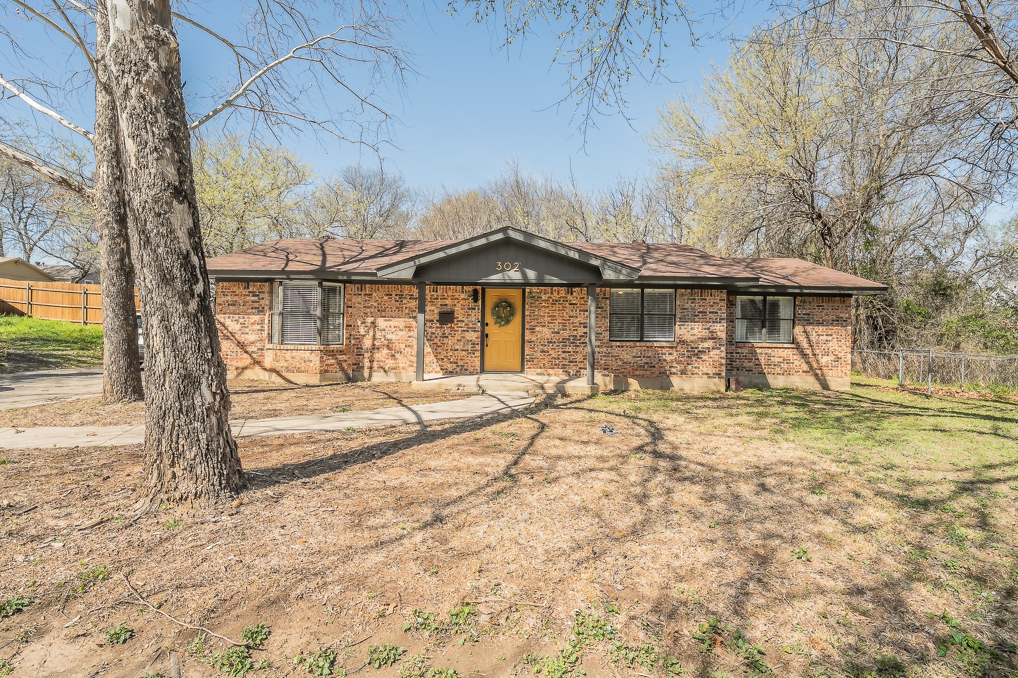 302 W Hale Avenue Decatur TX 76234