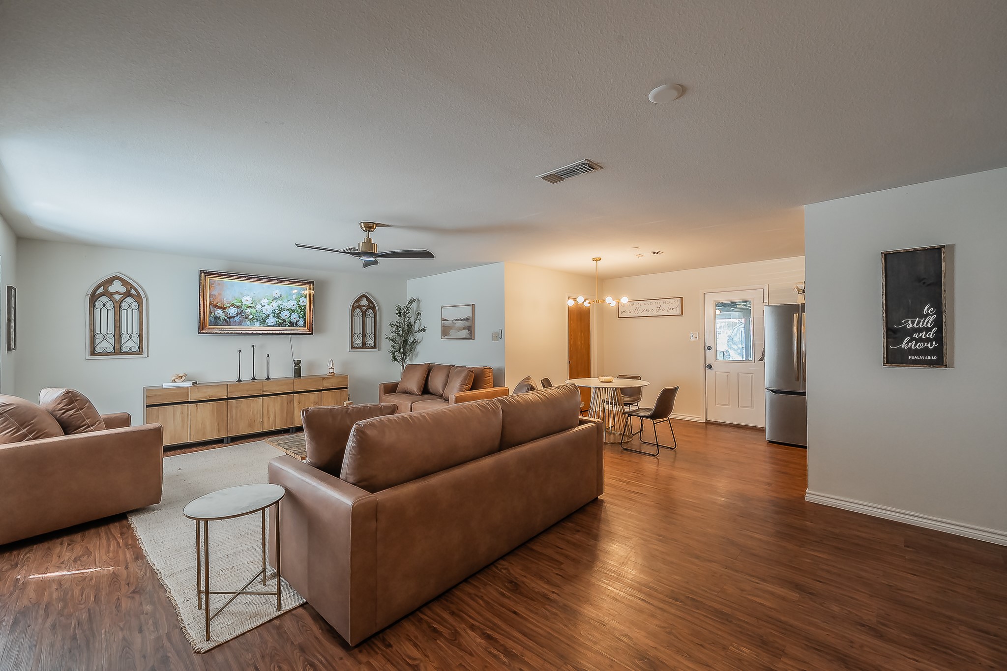 302 W Hale Avenue Decatur TX 76234