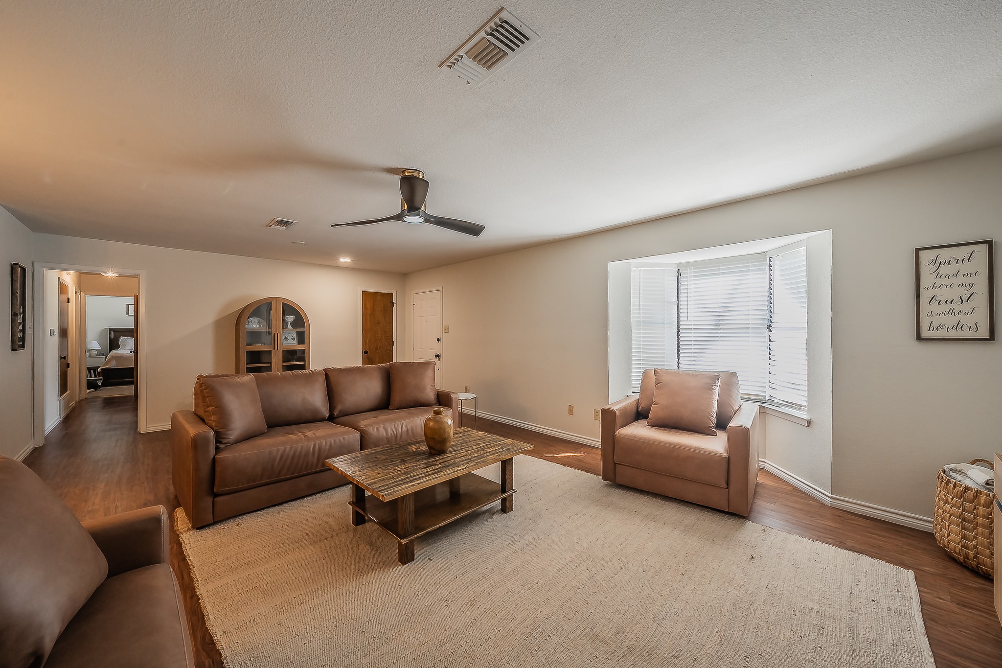 302 W Hale Avenue Decatur TX 76234
