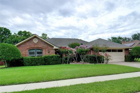 1301 Medford Drive Bedford TX 76021