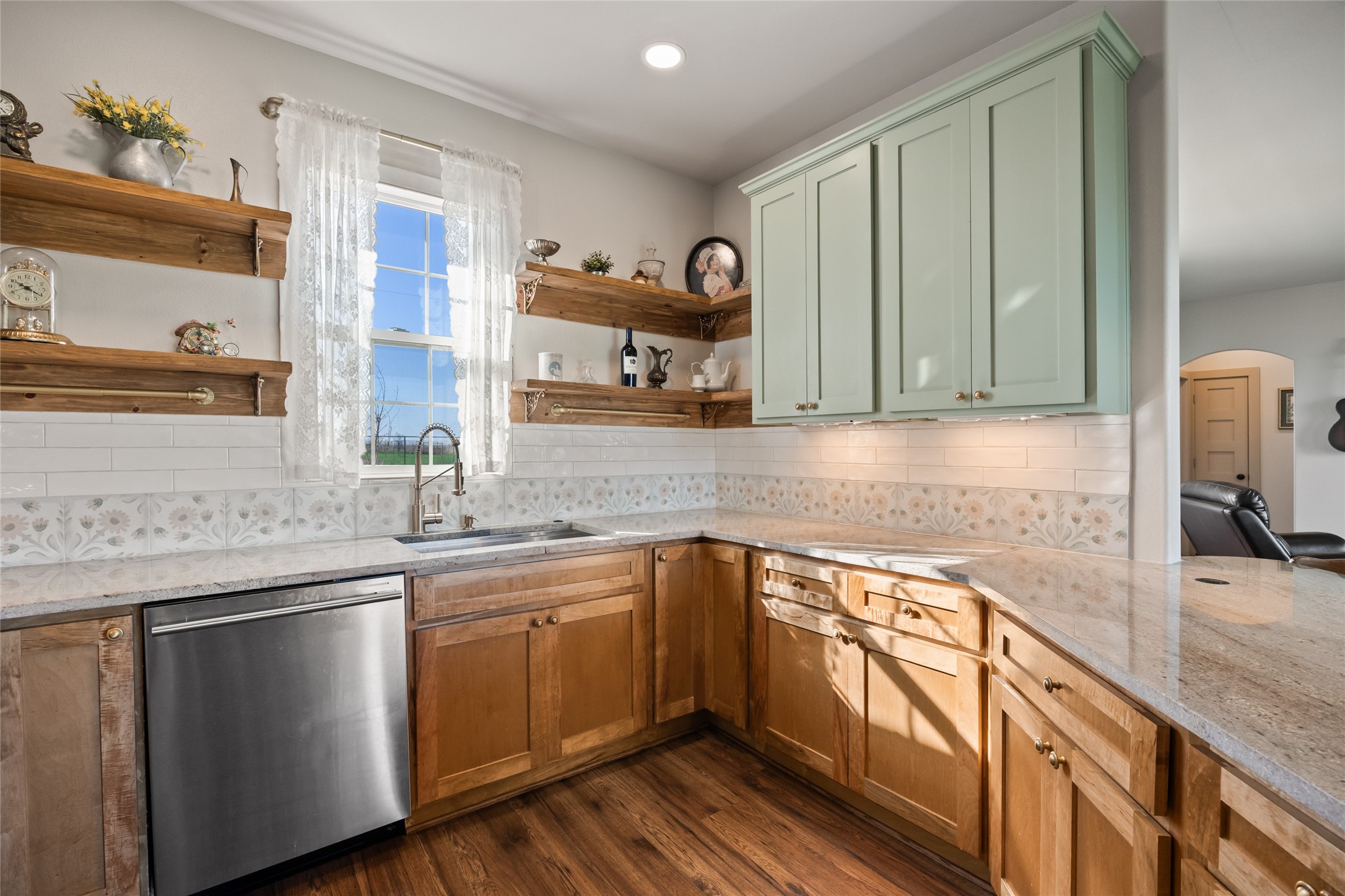 700 Lathem Boulevard Venus TX 76084