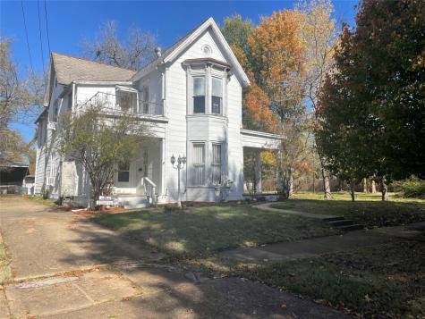 308 W 5th Street Bonham TX 75418