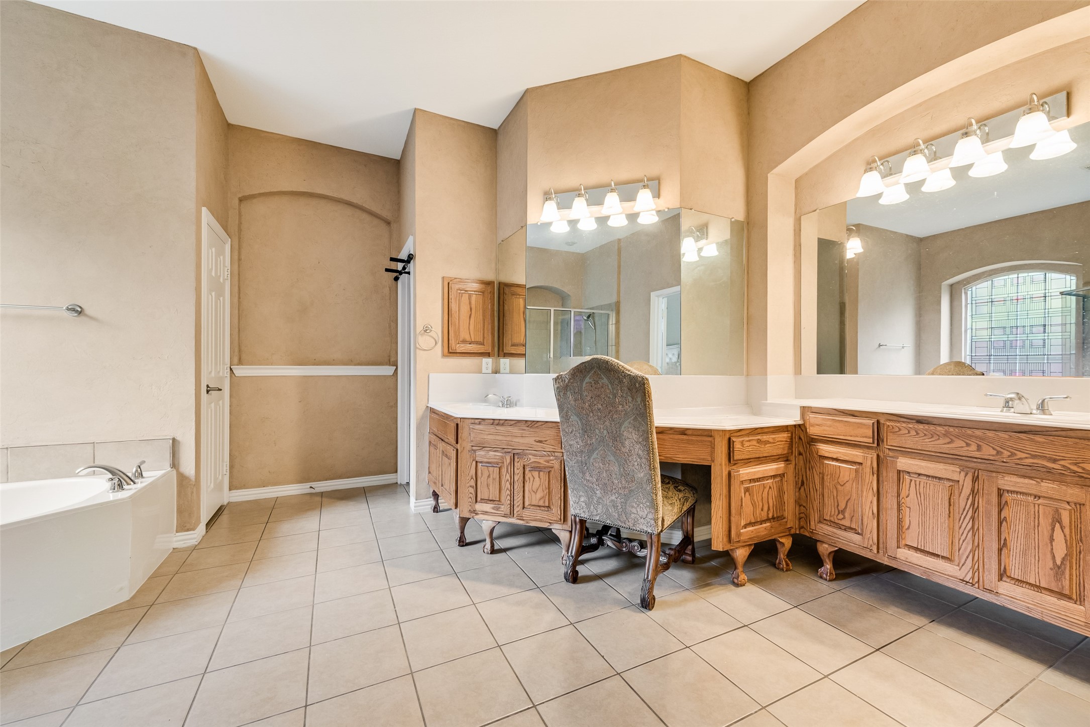663 Links View Court Grand Prairie TX 75052