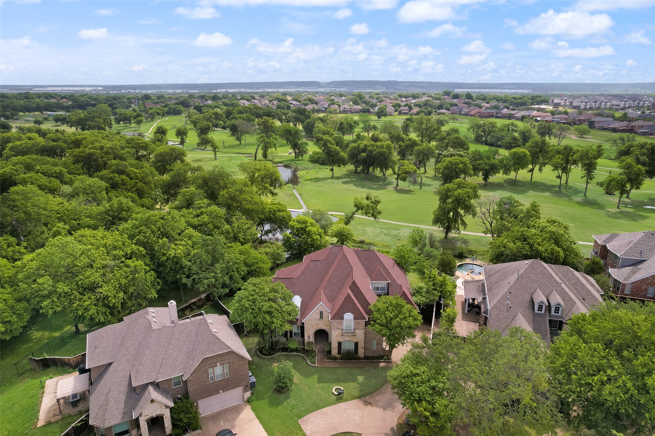 663 Links View Court Grand Prairie TX 75052
