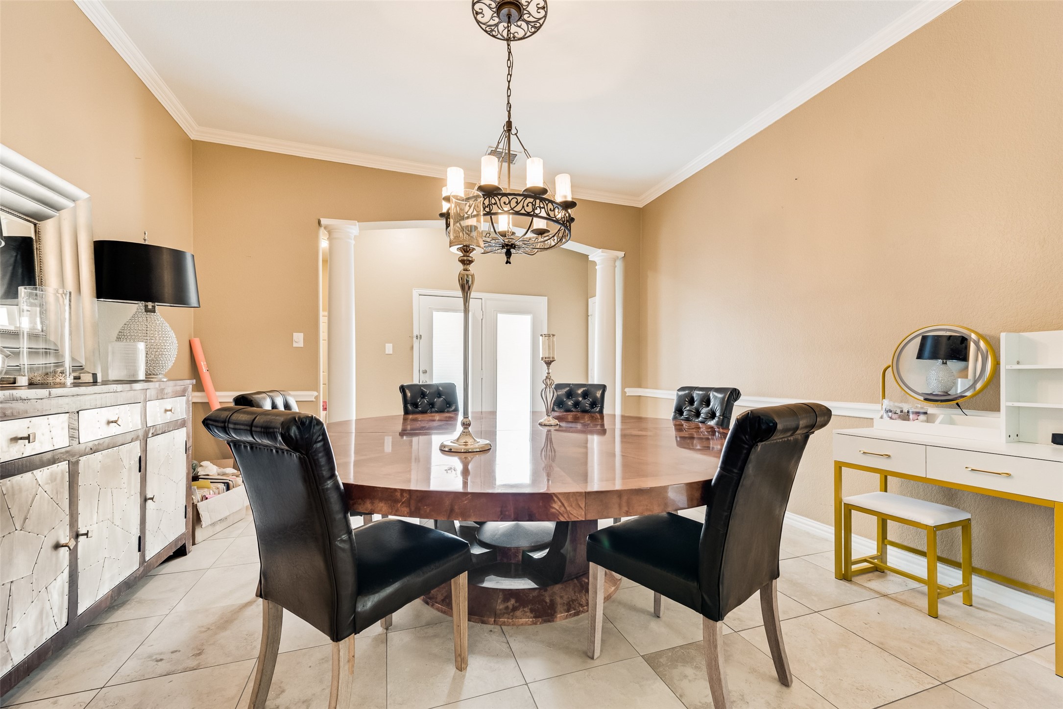663 Links View Court Grand Prairie TX 75052