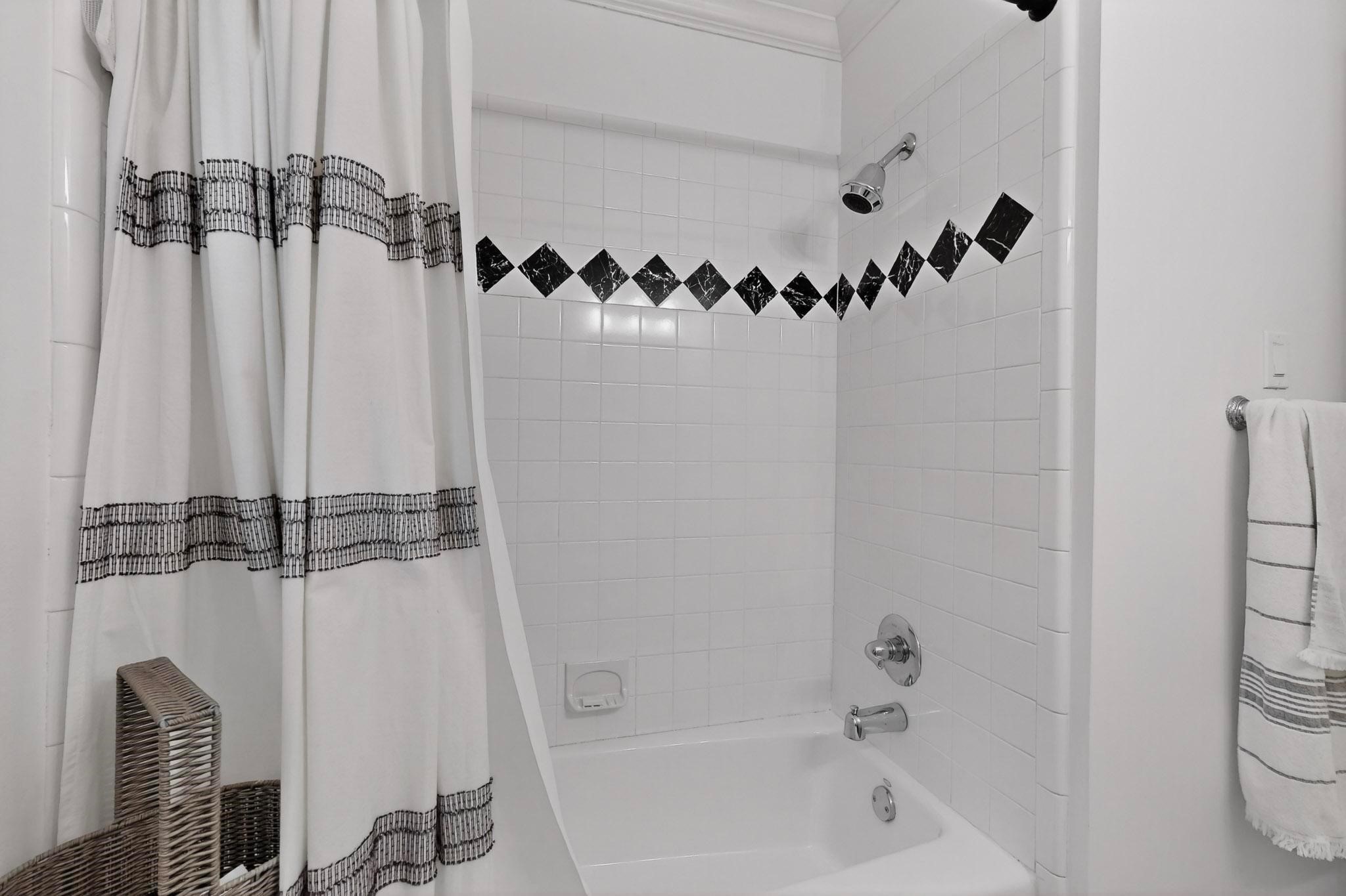 7639 Lovers Lane Dallas TX 75225
