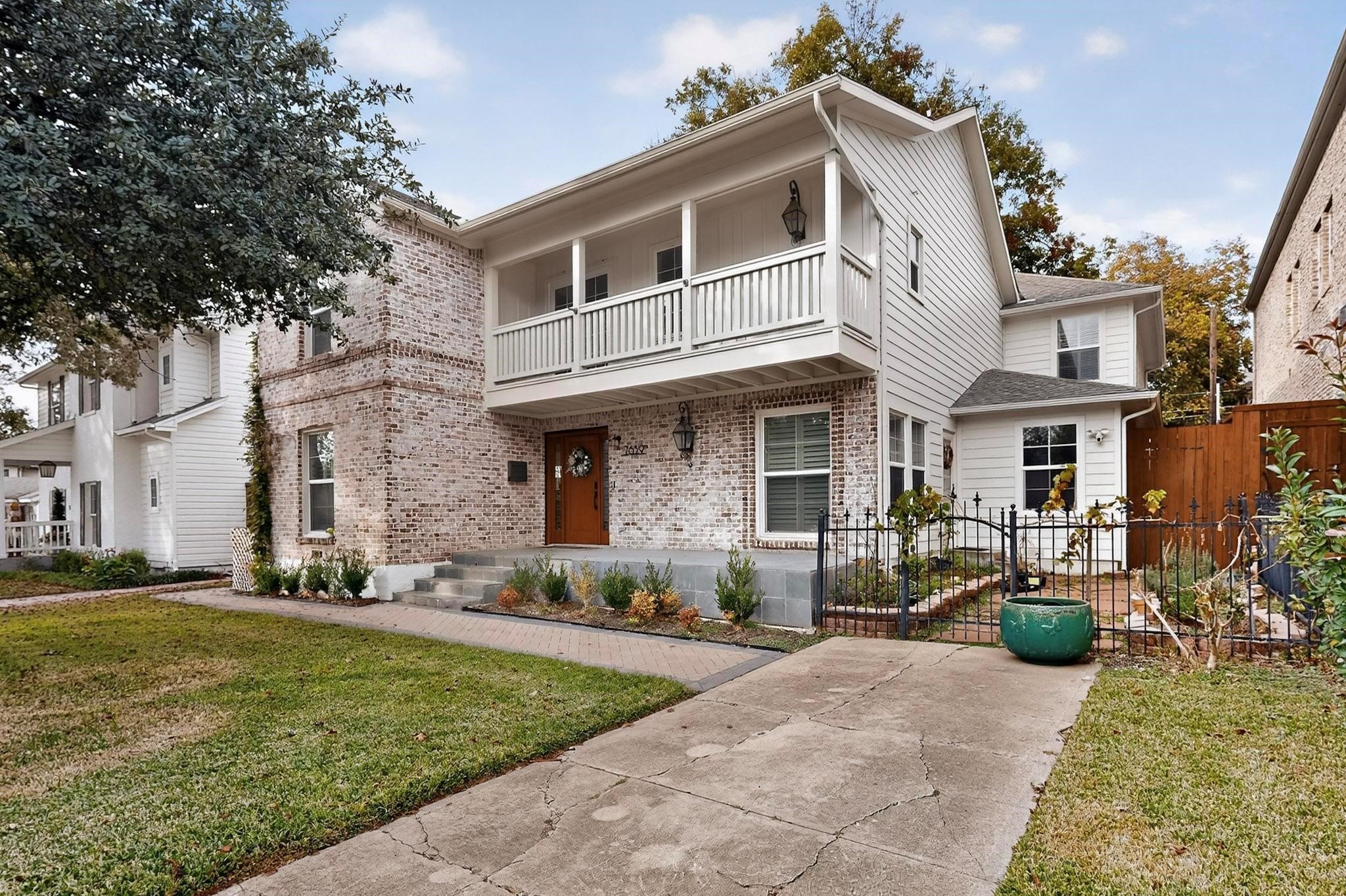 7639 Lovers Lane Dallas TX 75225