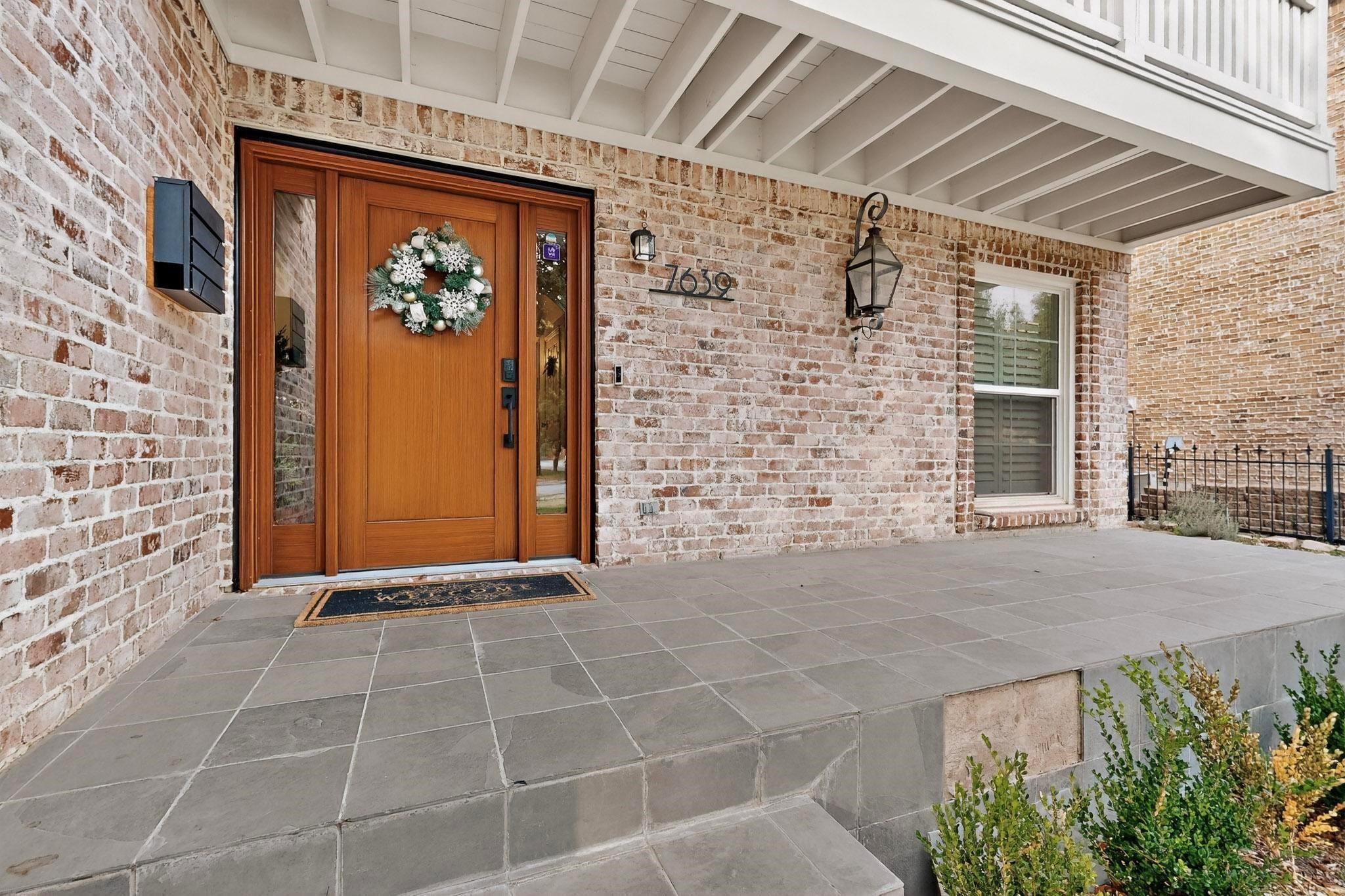 7639 Lovers Lane Dallas TX 75225