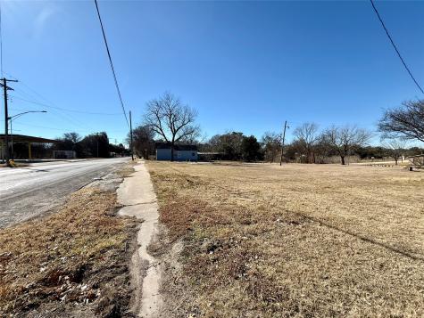 221 Williams Street Marlin TX 76661