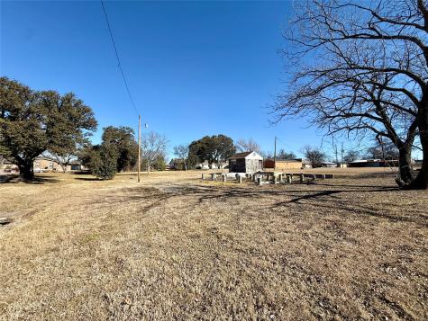 221 Williams Street Marlin TX 76661