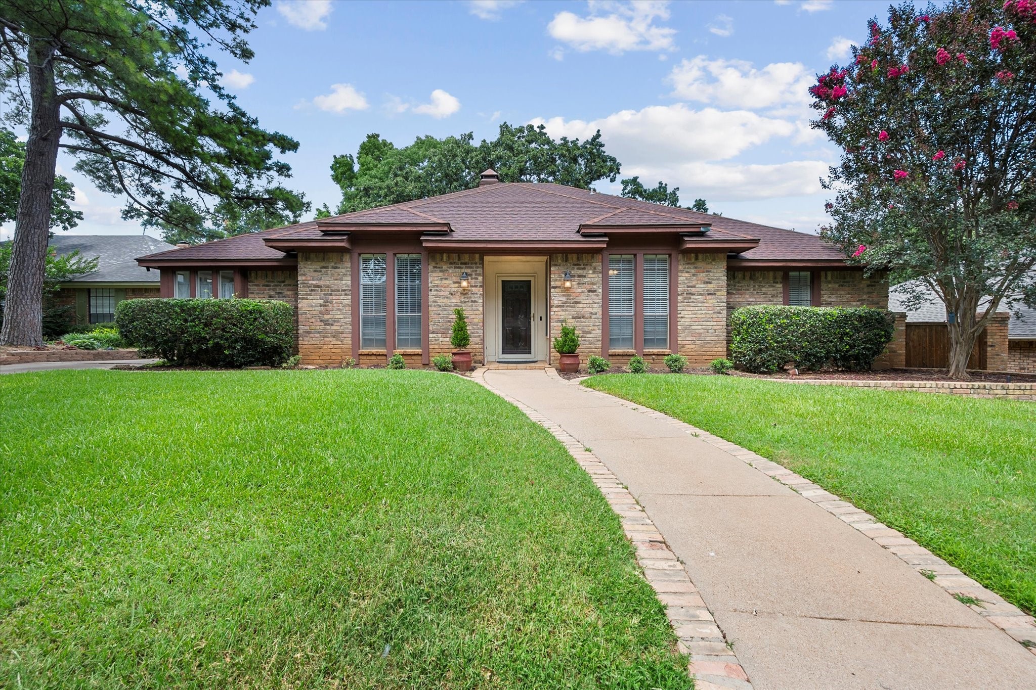 4007 Manorwood Court Arlington TX 76016