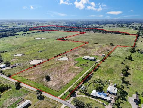 808 W Line Road Whitesboro TX 76273