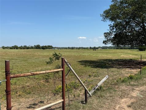 808 W Line Road Whitesboro TX 76273