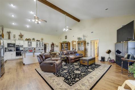 808 W Line Road Whitesboro TX 76273