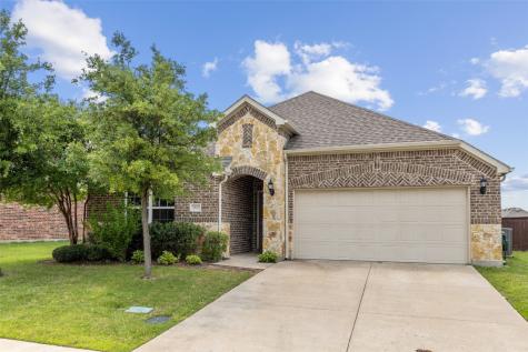 2682 Twin Point Drive Lewisville TX 75056
