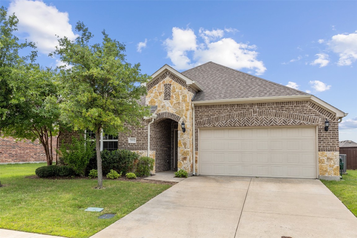2682 Twin Point Drive Lewisville TX 75056
