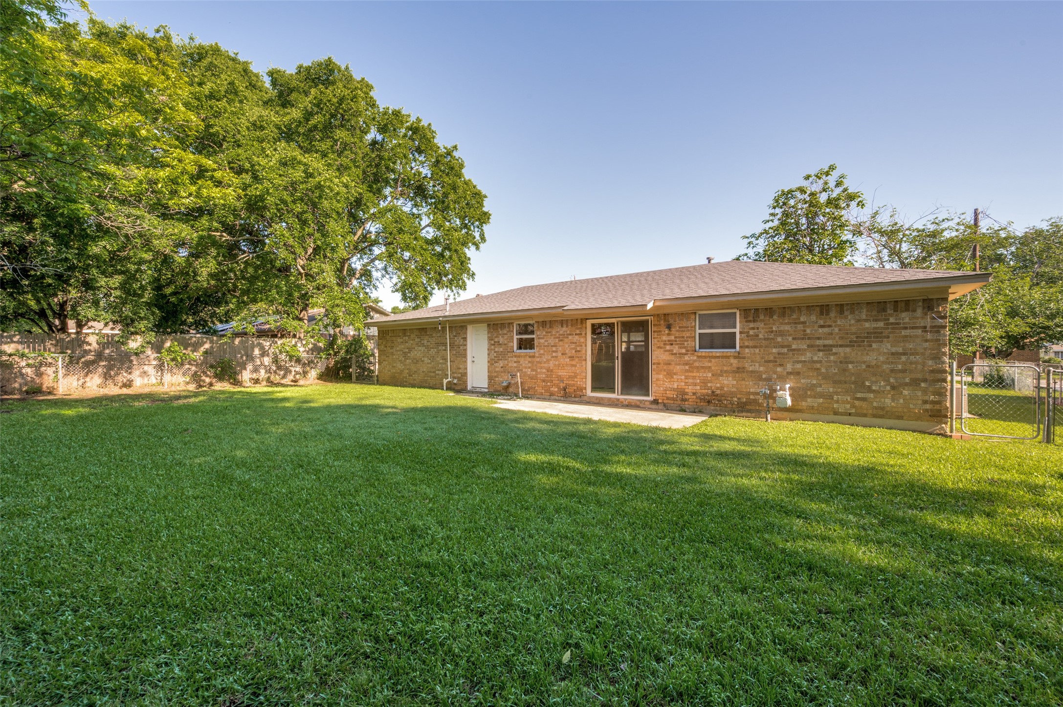 709 E Main Street Pilot Point TX 76258