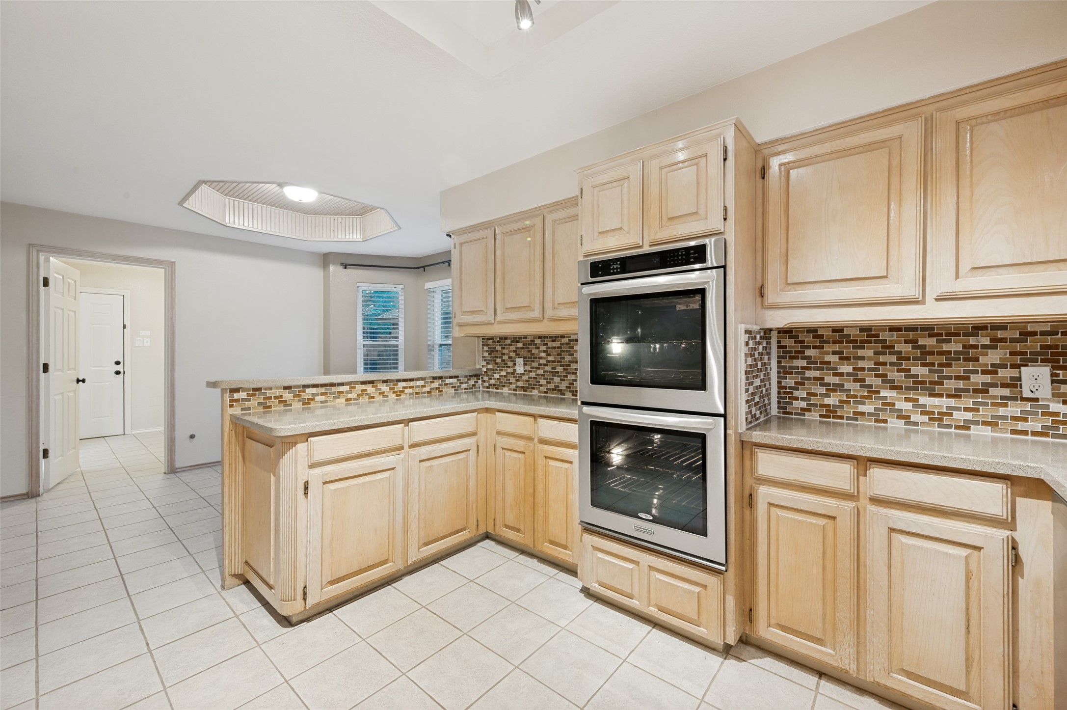 6002 Kenilworth Drive Arlington TX 76001