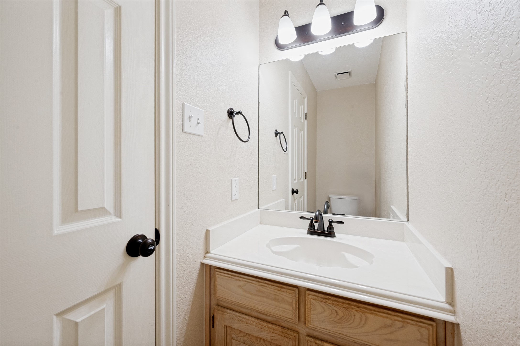 6002 Kenilworth Drive Arlington TX 76001