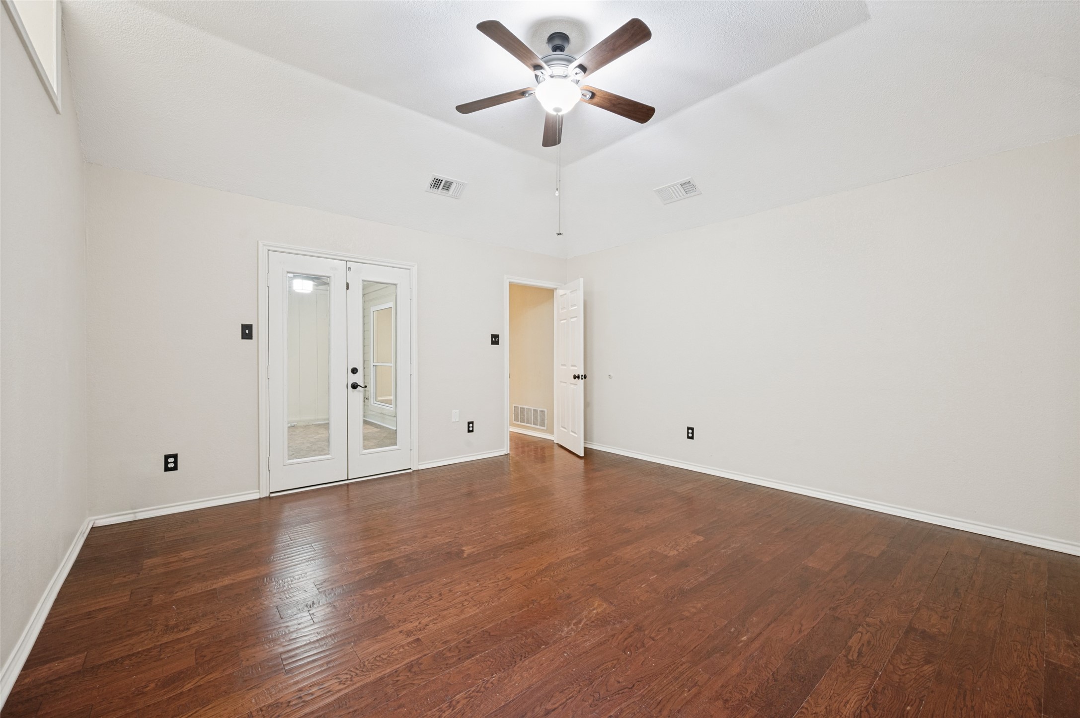 6002 Kenilworth Drive Arlington TX 76001