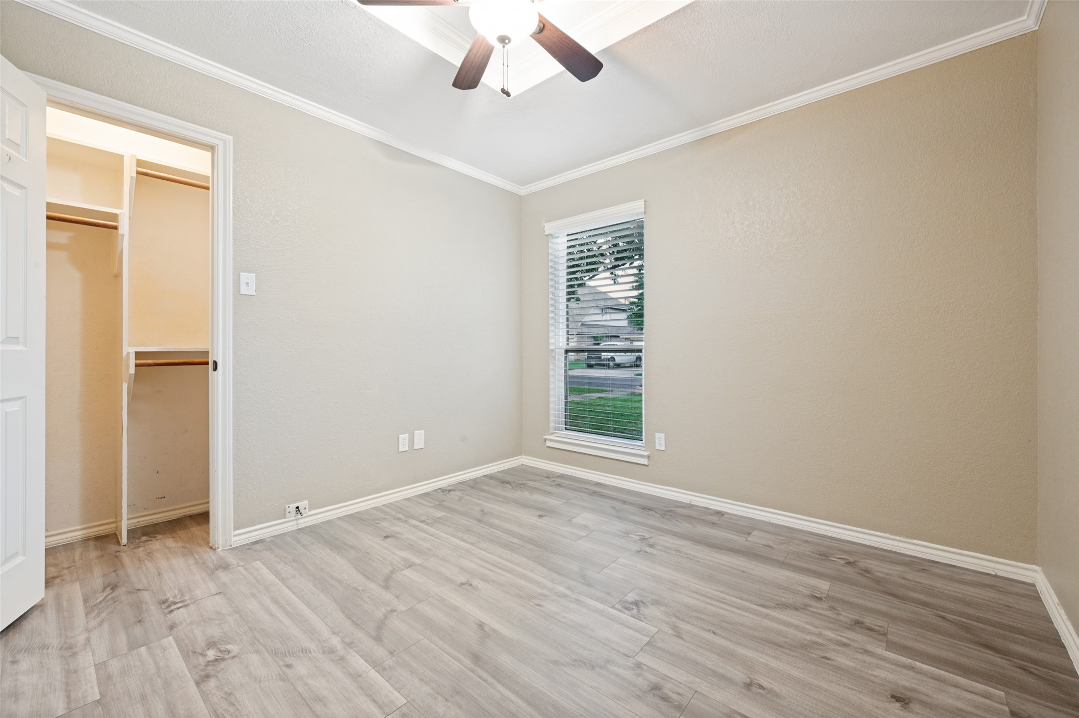 6002 Kenilworth Drive Arlington TX 76001