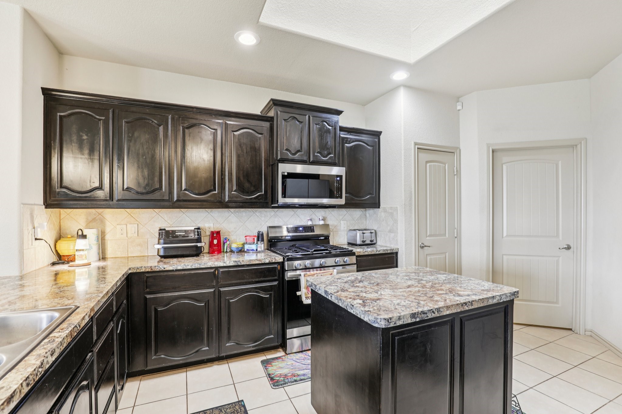 5913 Comanche Peak Drive Fort Worth TX 76179