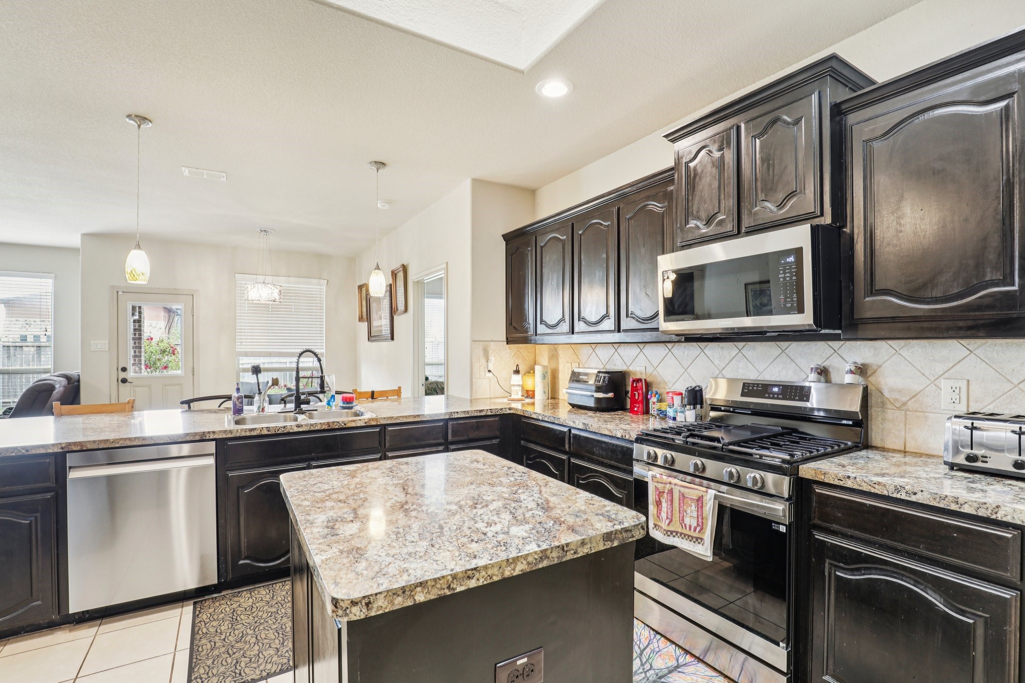 5913 Comanche Peak Drive Fort Worth TX 76179