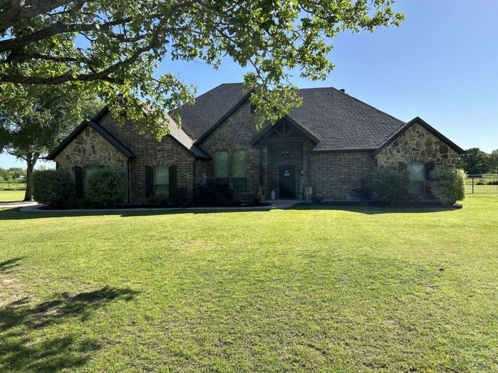 5037 Country Meadows Drive Terrell TX 75160