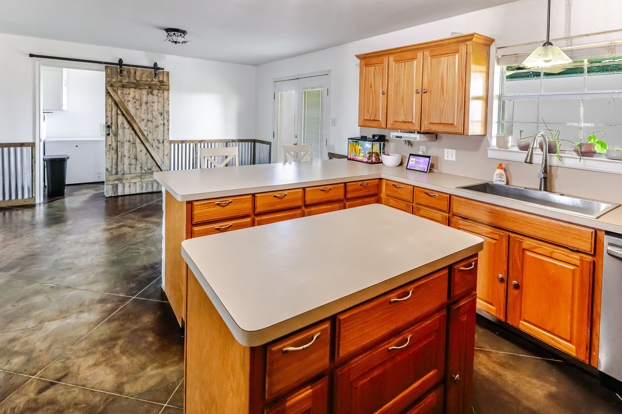 1727 Lcr 124 Mount Calm TX 76673